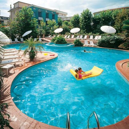 San Giorgio Savoia Hotel Белариа-Игеа Марина Екстериор снимка